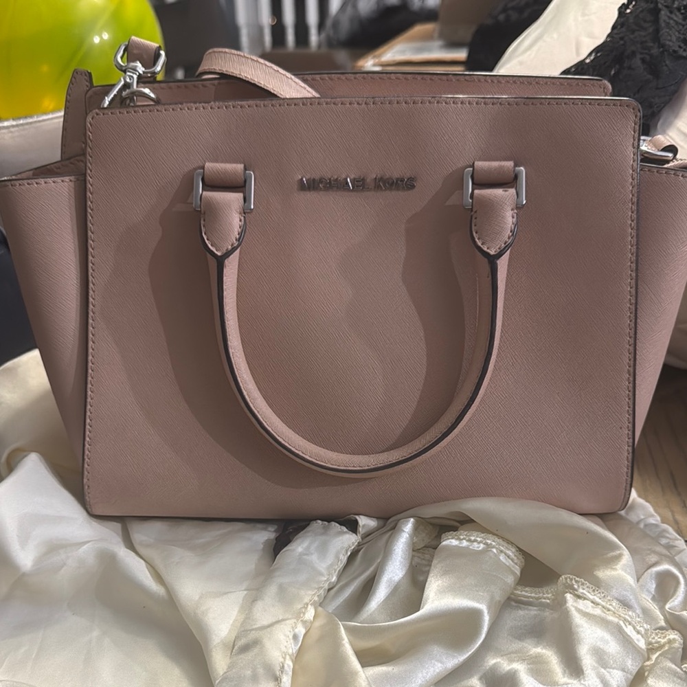 Michael Kors Pink Handbag